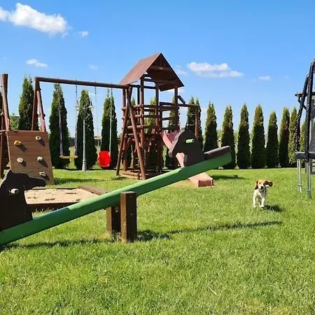 Comfortable Holiday Homes With Terraces *