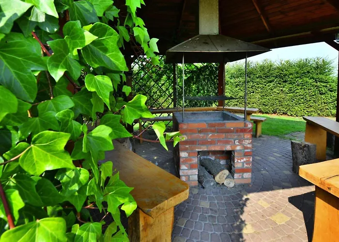 Comfortable Holiday Homes With Terraces Semesterbostad Bobolin